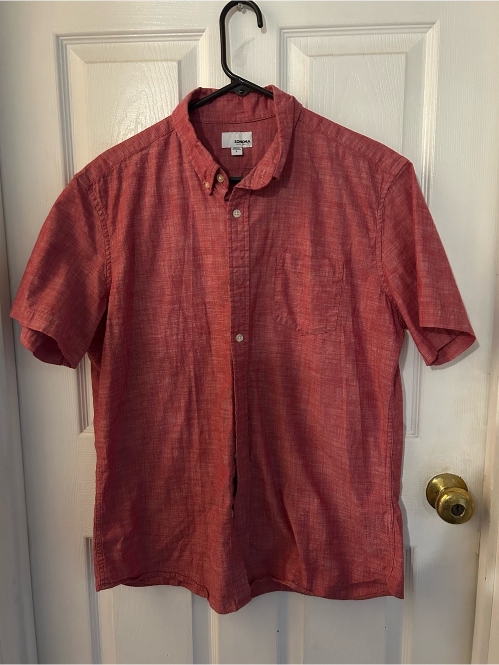 Sonoma Men's Short-Sleeve Button-Down Shirt in Rustic Red